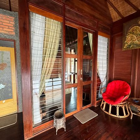 Giri Hill Homestay ヌサドゥア エクステリア 写真