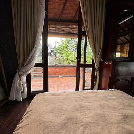 Giri Hill Homestay ヌサドゥア エクステリア 写真