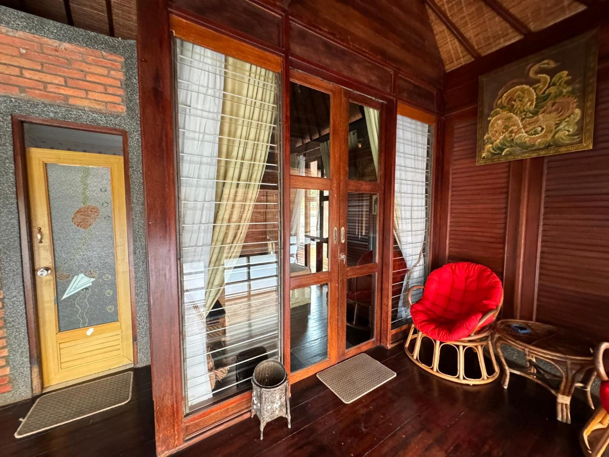 Giri Hill Homestay ヌサドゥア エクステリア 写真