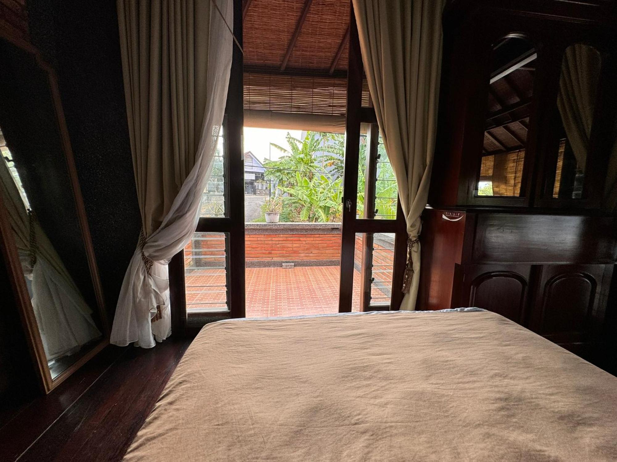 Giri Hill Homestay ヌサドゥア エクステリア 写真