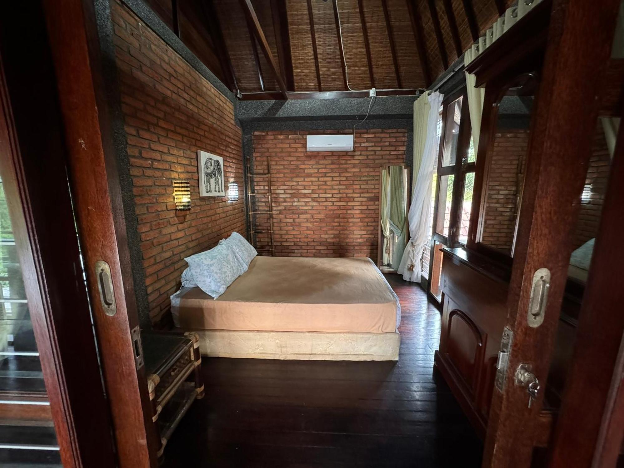 Giri Hill Homestay ヌサドゥア エクステリア 写真