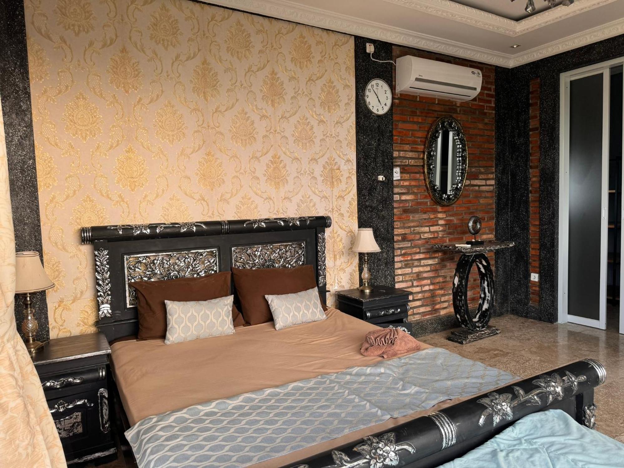 Giri Hill Homestay ヌサドゥア エクステリア 写真
