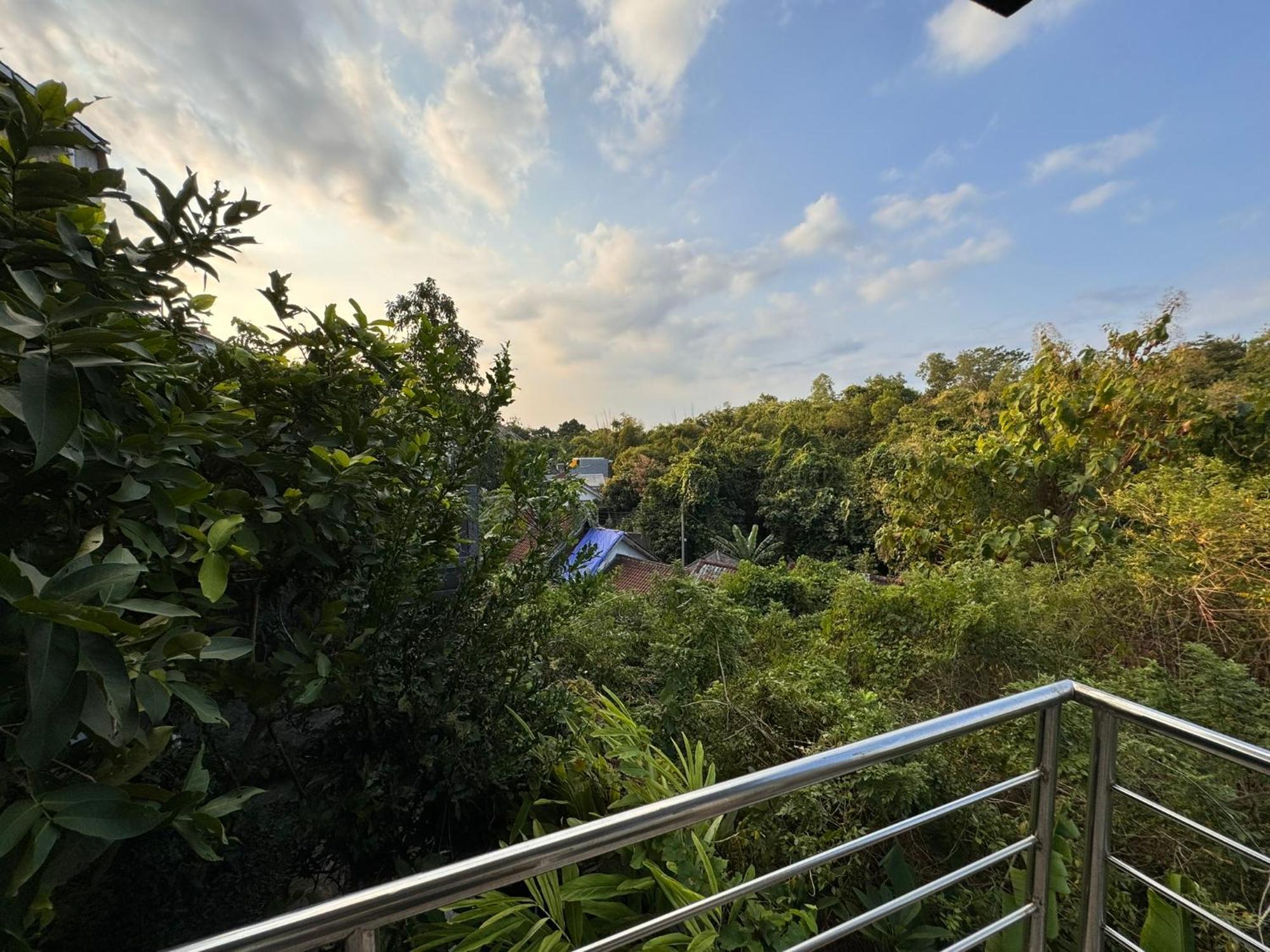 Giri Hill Homestay ヌサドゥア エクステリア 写真
