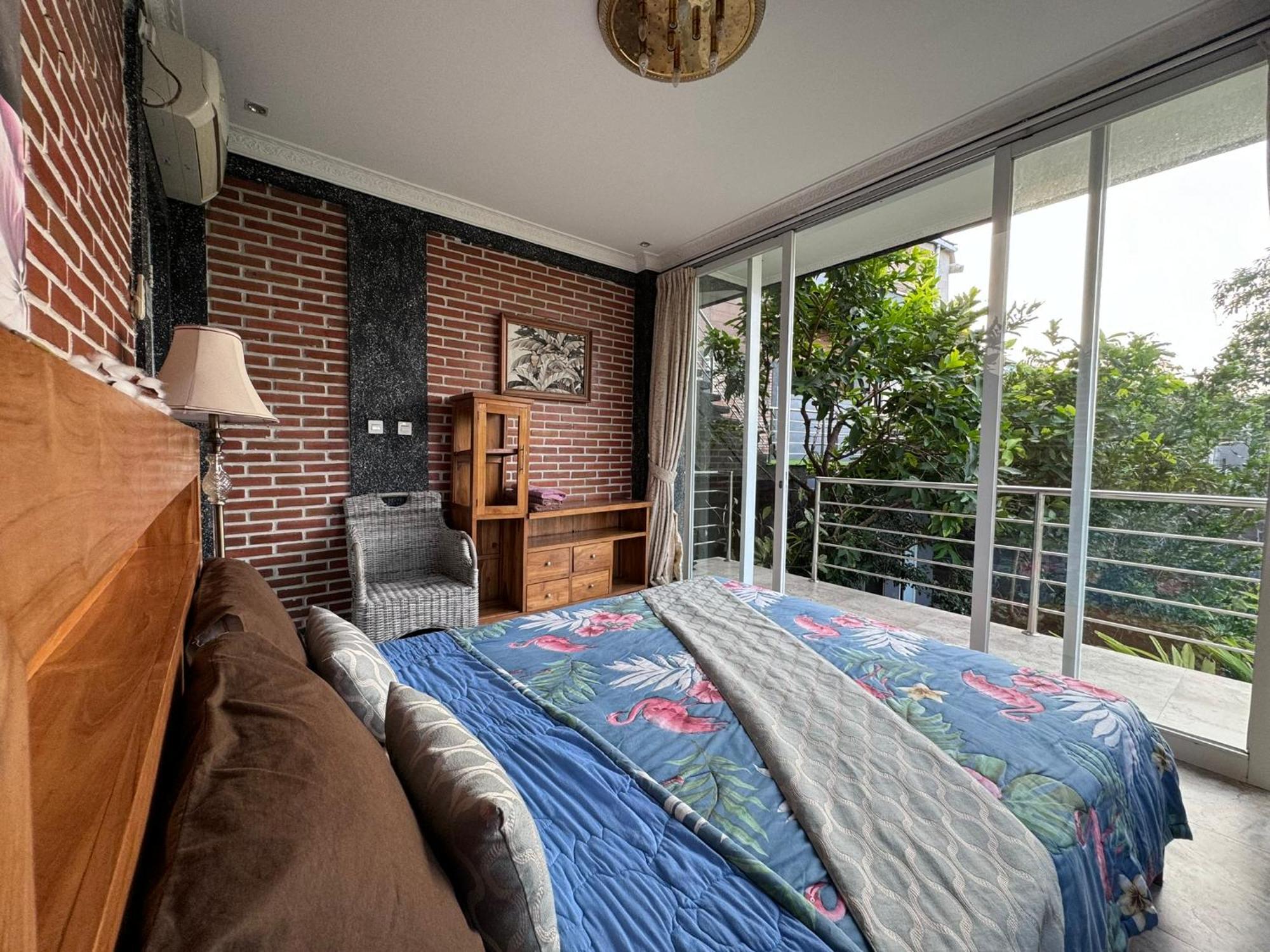 Giri Hill Homestay ヌサドゥア エクステリア 写真