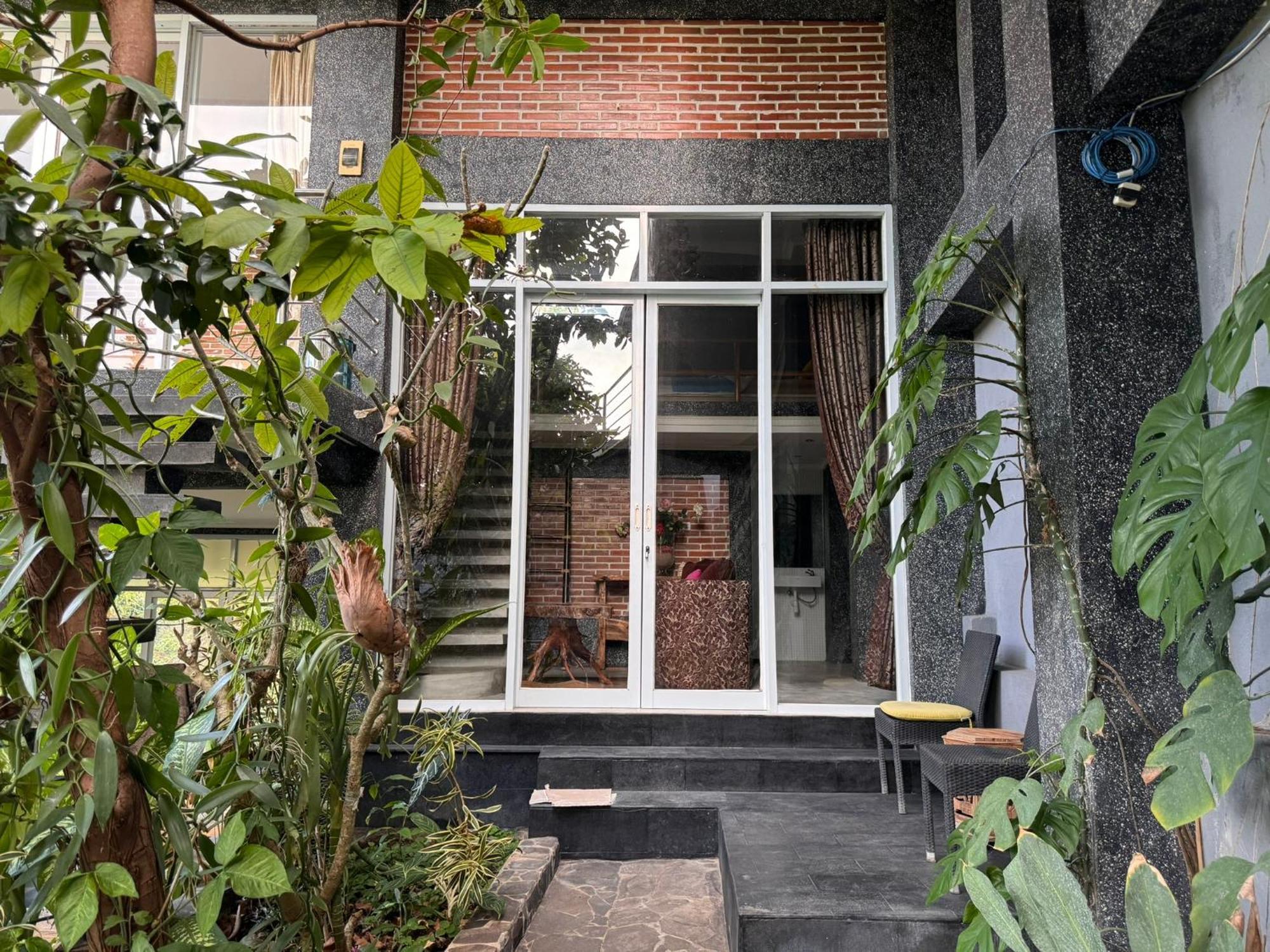 Giri Hill Homestay ヌサドゥア エクステリア 写真